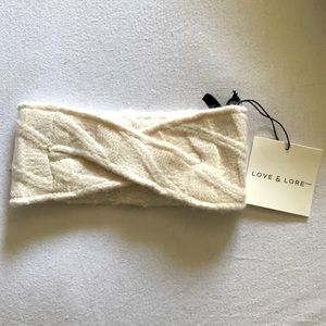 Love and Lore winter headband from Indigo. Cream.